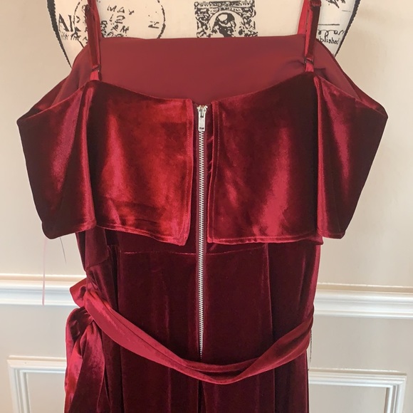 ♥️ Avec Les Filles Cropped Velvet Wine Jumpsuit ♥️ - Picture 6 of 10